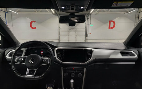Volkswagen T-Roc I, 2020 год, 2 720 000 рублей, 18 фотография