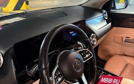 Mercedes-Benz GLA, 2020 год, 3 500 000 рублей, 10 фотография