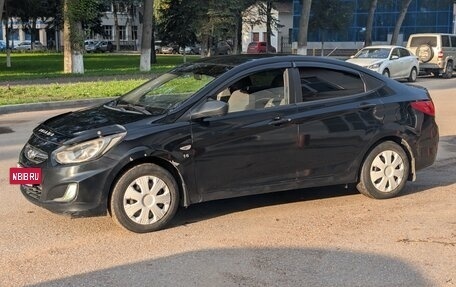 Hyundai Solaris II рестайлинг, 2013 год, 400 000 рублей, 4 фотография