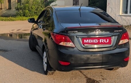 Hyundai Solaris II рестайлинг, 2013 год, 400 000 рублей, 10 фотография