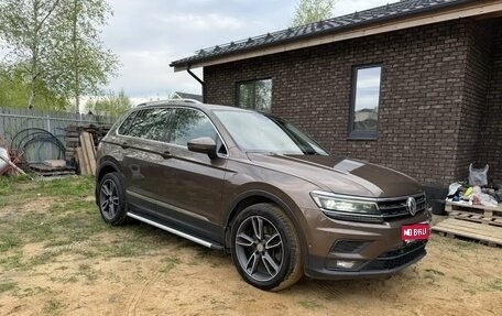 Volkswagen Tiguan II, 2018 год, 2 390 000 рублей, 1 фотография