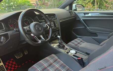 Volkswagen Golf GTI VII, 2014 год, 2 200 000 рублей, 8 фотография