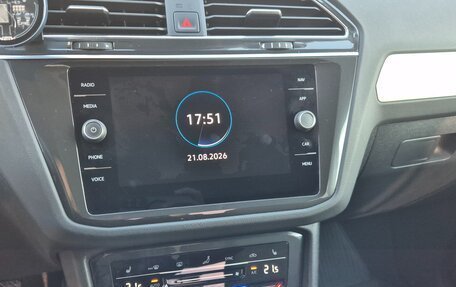 Volkswagen Tiguan II, 2021 год, 2 490 000 рублей, 20 фотография