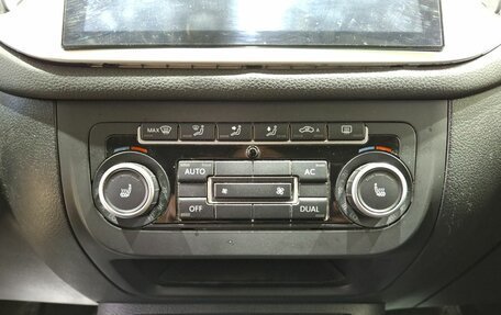 Volkswagen Tiguan I, 2011 год, 1 120 000 рублей, 15 фотография