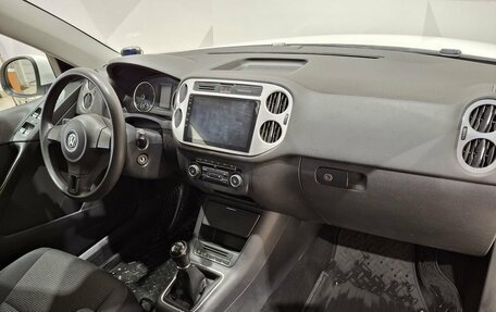 Volkswagen Tiguan I, 2011 год, 1 120 000 рублей, 12 фотография
