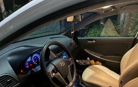 Hyundai Solaris II рестайлинг, 2016 год, 1 070 000 рублей, 8 фотография