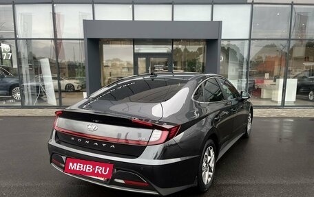 Hyundai Sonata VIII, 2021 год, 2 350 000 рублей, 5 фотография