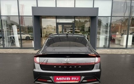 Hyundai Sonata VIII, 2021 год, 2 350 000 рублей, 6 фотография