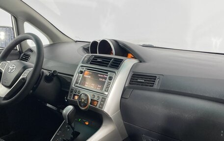 Toyota Verso I, 2012 год, 1 130 000 рублей, 18 фотография