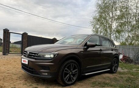 Volkswagen Tiguan II, 2018 год, 2 390 000 рублей, 3 фотография