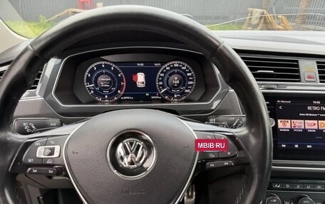 Volkswagen Tiguan II, 2018 год, 2 390 000 рублей, 4 фотография