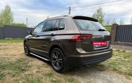 Volkswagen Tiguan II, 2018 год, 2 390 000 рублей, 9 фотография