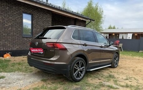 Volkswagen Tiguan II, 2018 год, 2 390 000 рублей, 13 фотография