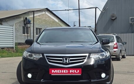 Honda Accord VIII рестайлинг, 2012 год, 1 390 000 рублей, 2 фотография