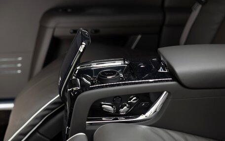 Rolls-Royce Ghost Series II рестайлинг, 2026 год, 68 351 104 рублей, 25 фотография