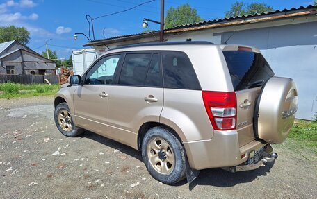 Suzuki Grand Vitara, 2010 год, 700 000 рублей, 2 фотография