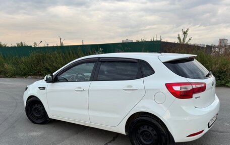 KIA Rio III рестайлинг, 2013 год, 900 000 рублей, 6 фотография