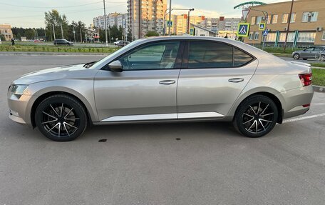 Skoda Superb III рестайлинг, 2016 год, 1 695 000 рублей, 3 фотография