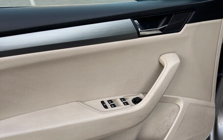 Skoda Superb III рестайлинг, 2016 год, 1 695 000 рублей, 10 фотография