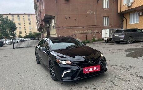 Toyota Camry, 2022 год, 2 500 000 рублей, 2 фотография