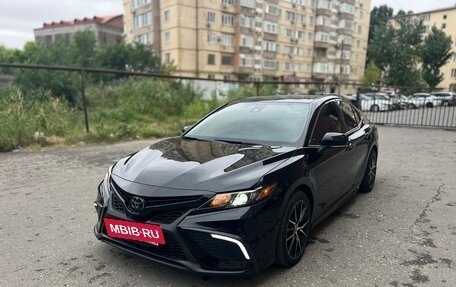 Toyota Camry, 2022 год, 2 500 000 рублей, 3 фотография
