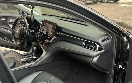 Toyota Camry, 2022 год, 2 500 000 рублей, 9 фотография