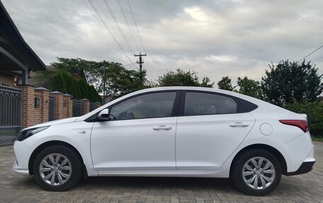 Hyundai Solaris II рестайлинг, 2021 год, 1 430 000 рублей, 7 фотография