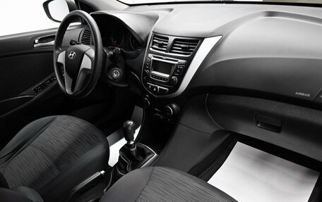 Hyundai Solaris II рестайлинг, 2016 год, 795 000 рублей, 13 фотография