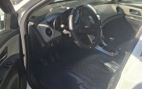 Chevrolet Cruze II, 2013 год, 690 000 рублей, 8 фотография