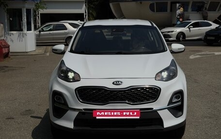 KIA Sportage IV рестайлинг, 2021 год, 1 800 000 рублей, 8 фотография