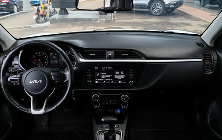 KIA Rio IV, 2021 год, 1 699 000 рублей, 9 фотография