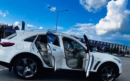 Infiniti QX70, 2015 год, 2 690 000 рублей, 4 фотография