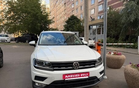 Volkswagen Tiguan II, 2017 год, 2 750 000 рублей, 2 фотография