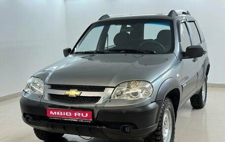 Chevrolet Niva I рестайлинг, 2011 год, 410 000 рублей, 1 фотография