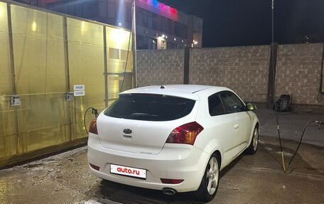 KIA cee'd I рестайлинг, 2009 год, 700 000 рублей, 3 фотография