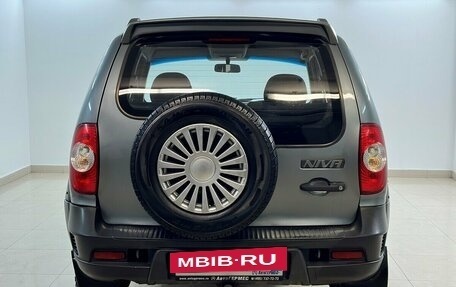 Chevrolet Niva I рестайлинг, 2011 год, 410 000 рублей, 3 фотография
