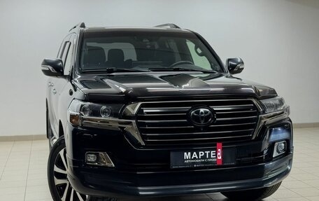 Toyota Land Cruiser 200, 2018 год, 7 400 000 рублей, 3 фотография