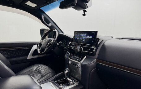 Toyota Land Cruiser 200, 2018 год, 7 400 000 рублей, 11 фотография