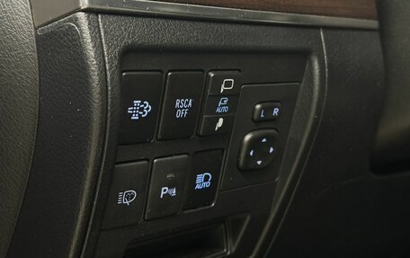 Toyota Land Cruiser 200, 2018 год, 7 400 000 рублей, 19 фотография