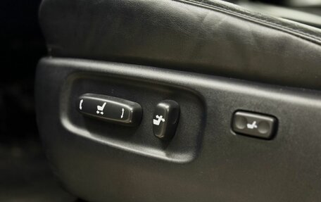 Toyota Land Cruiser 200, 2018 год, 7 400 000 рублей, 21 фотография