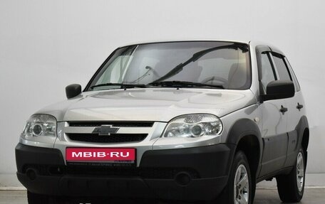 Chevrolet Niva I рестайлинг, 2019 год, 830 000 рублей, 1 фотография