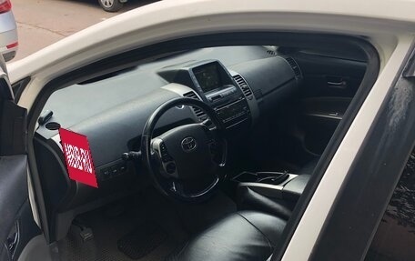 Toyota Prius, 2009 год, 700 000 рублей, 3 фотография