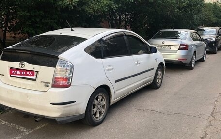 Toyota Prius, 2009 год, 700 000 рублей, 4 фотография