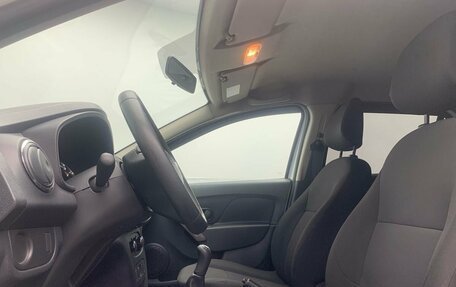 Renault Logan II, 2019 год, 600 000 рублей, 18 фотография