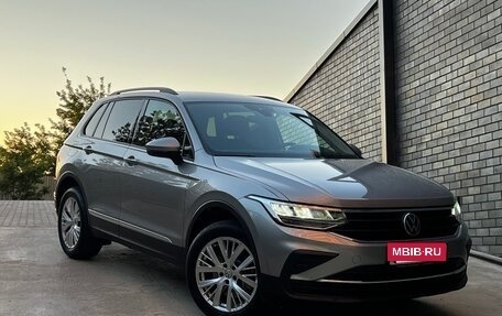 Volkswagen Tiguan II, 2021 год, 3 690 000 рублей, 4 фотография