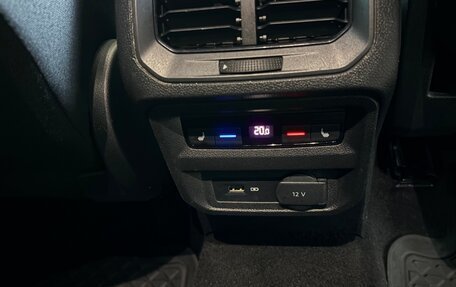 Volkswagen Tiguan II, 2018 год, 2 100 000 рублей, 14 фотография