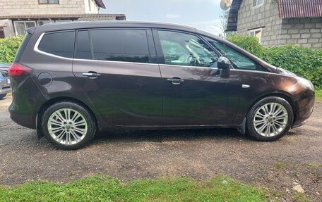 Opel Zafira C рестайлинг, 2013 год, 800 000 рублей, 7 фотография