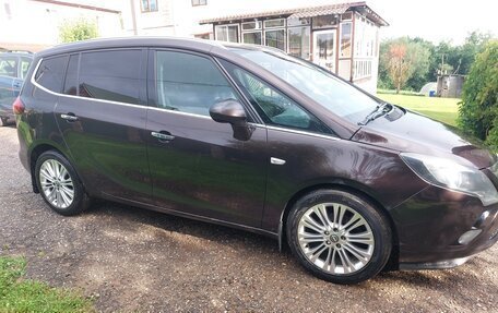 Opel Zafira C рестайлинг, 2013 год, 800 000 рублей, 8 фотография