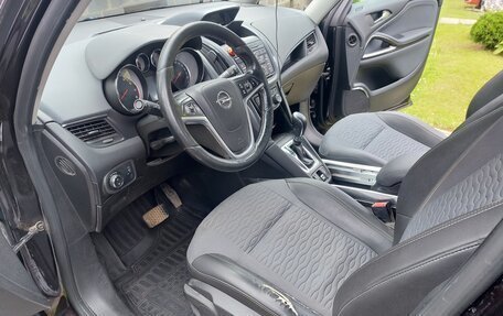 Opel Zafira C рестайлинг, 2013 год, 800 000 рублей, 17 фотография