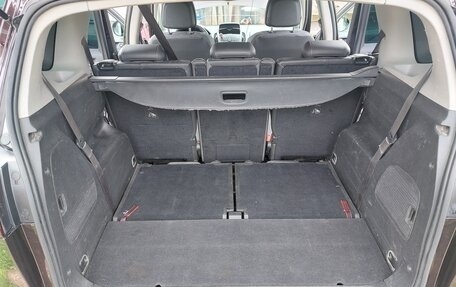 Opel Zafira C рестайлинг, 2013 год, 800 000 рублей, 15 фотография